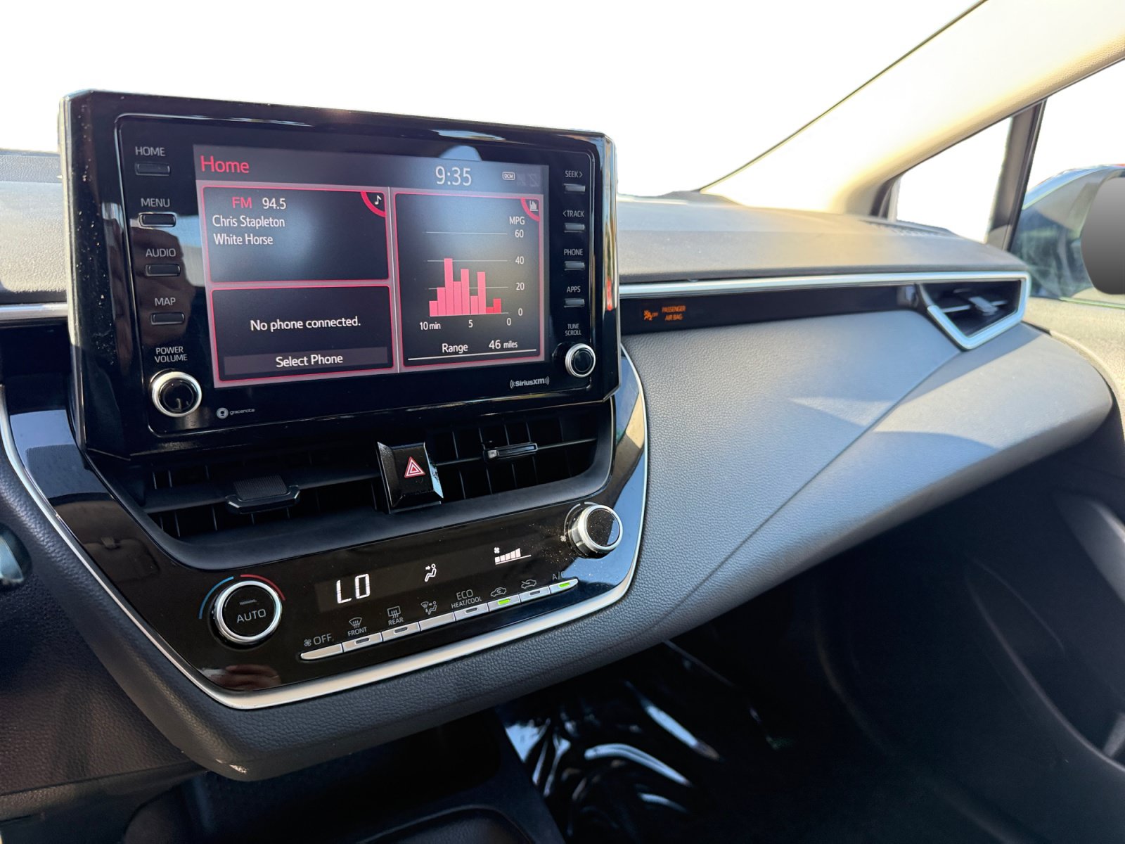Used 2022 Toyota Corolla LE FWD image 12