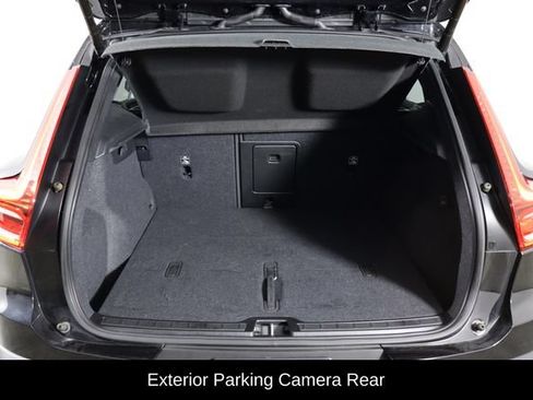 Used 2022 Volvo XC40 P8 Recharge Ultimate AWD/4WD image 8