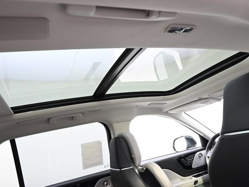 New 2026 Lincoln Aviator Reserve AWD/4WD image 16