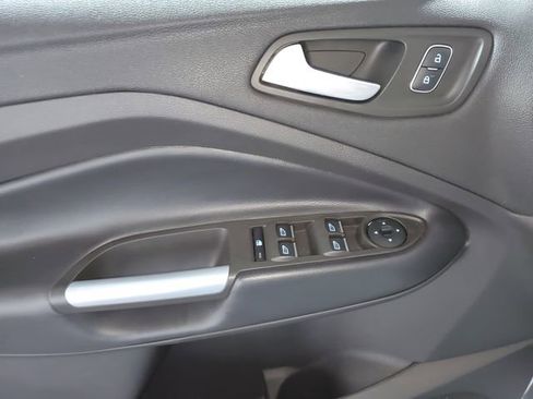 Used 2019 Ford Escape SE image 22