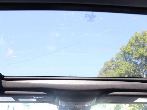 Used 2024 Lincoln Navigator L Premiere 4x4 image 22