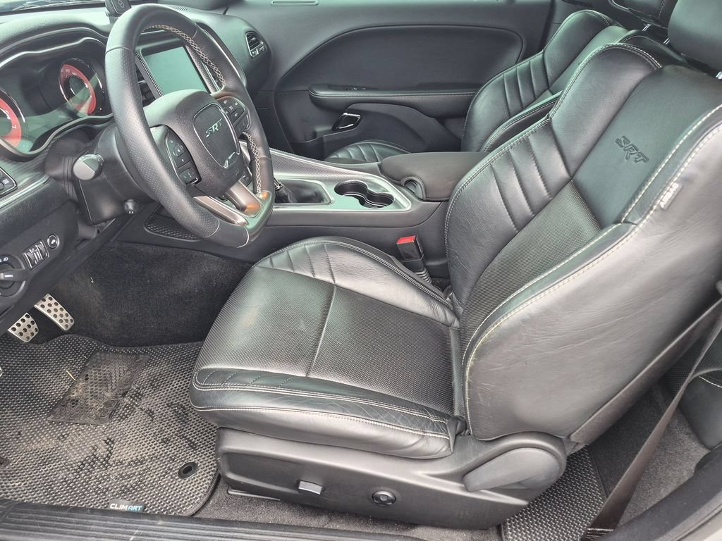 Used 2015 Dodge Challenger SRT Hellcat RWD image 15