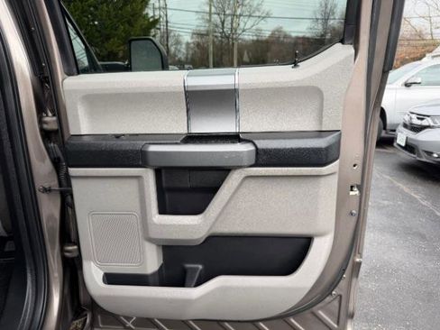 Used 2018 Ford F150 XLT w/ Equipment Group 302A Luxury image 33