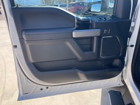 Used 2021 Ford F250 Platinum image 9
