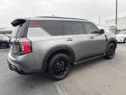 Used 2025 Nissan Armada PRO-4X image 5