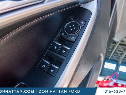 Used 2022 Ford Explorer Limited w/ Equipment Group 301A image 18