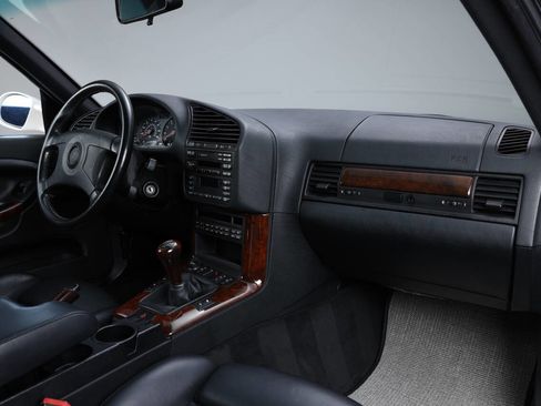 Used 1996 BMW M3 Coupe image 57