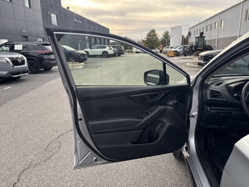 Certified 2021 Subaru Crosstrek 2.0i image 14