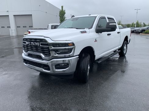 Used 2025 RAM 3500 Tradesman AWD/4WD image 5