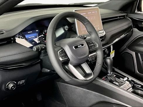 New 2026 Jeep Compass Latitude AWD/4WD image 8