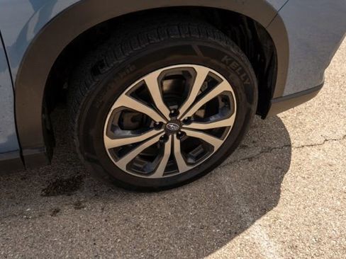 Used 2019 Subaru Forester Limited w/ Popular Package #3 AWD/4WD image 9