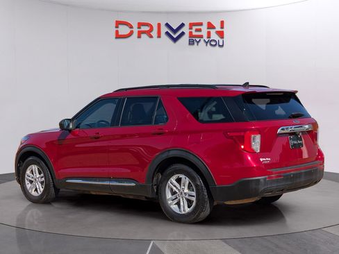 Used 2022 Ford Explorer XLT RWD image 5