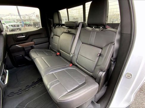 Used 2020 Chevrolet Silverado 1500 High Country w/ Technology Package image 19