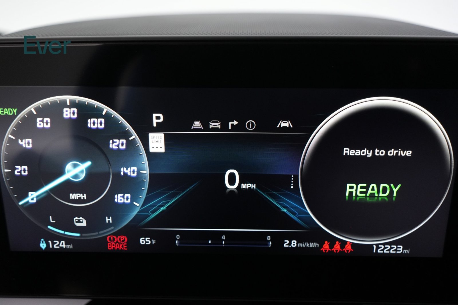 Used 2025 Kia Niro Wind w/ Wind Preserve Package FWD image 7