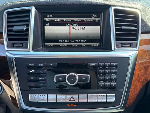 Used 2013 Mercedes-Benz GL 450 4MATIC w/ Premium 2 Pkg image 12