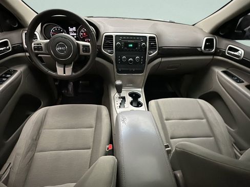 Used 2012 Jeep Grand Cherokee Laredo w/ Laredo E Group AWD/4WD image 21