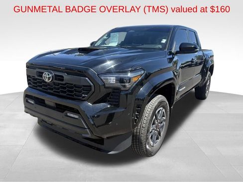 Used 2024 Toyota Tacoma TRD Sport w/ TRD Sport Upgrade Package image 11