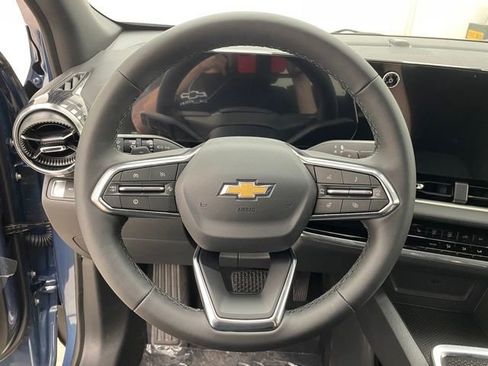 New 2026 Chevrolet Equinox LT w/ Safety and Technology Package AWD/4WD image 10