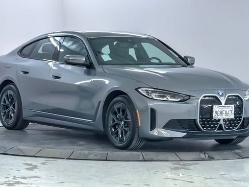 Used 2023 BMW i4 eDrive35 RWD image 9