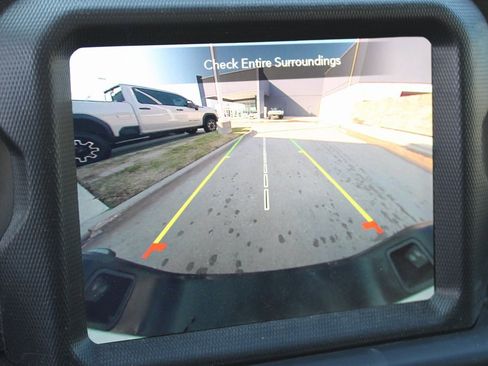 Used 2023 Jeep Gladiator Sport image 7