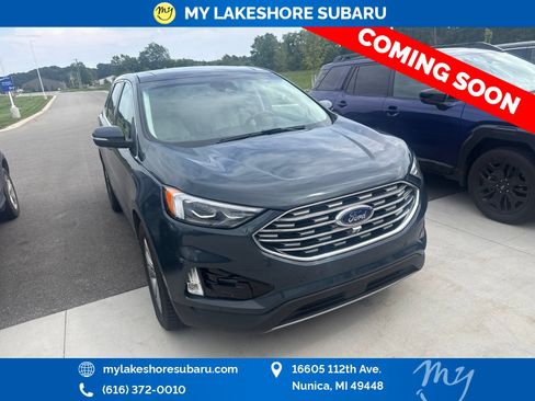 Used 2019 Ford Edge Titanium w/ Equipment Group 301A AWD/4WD image 2