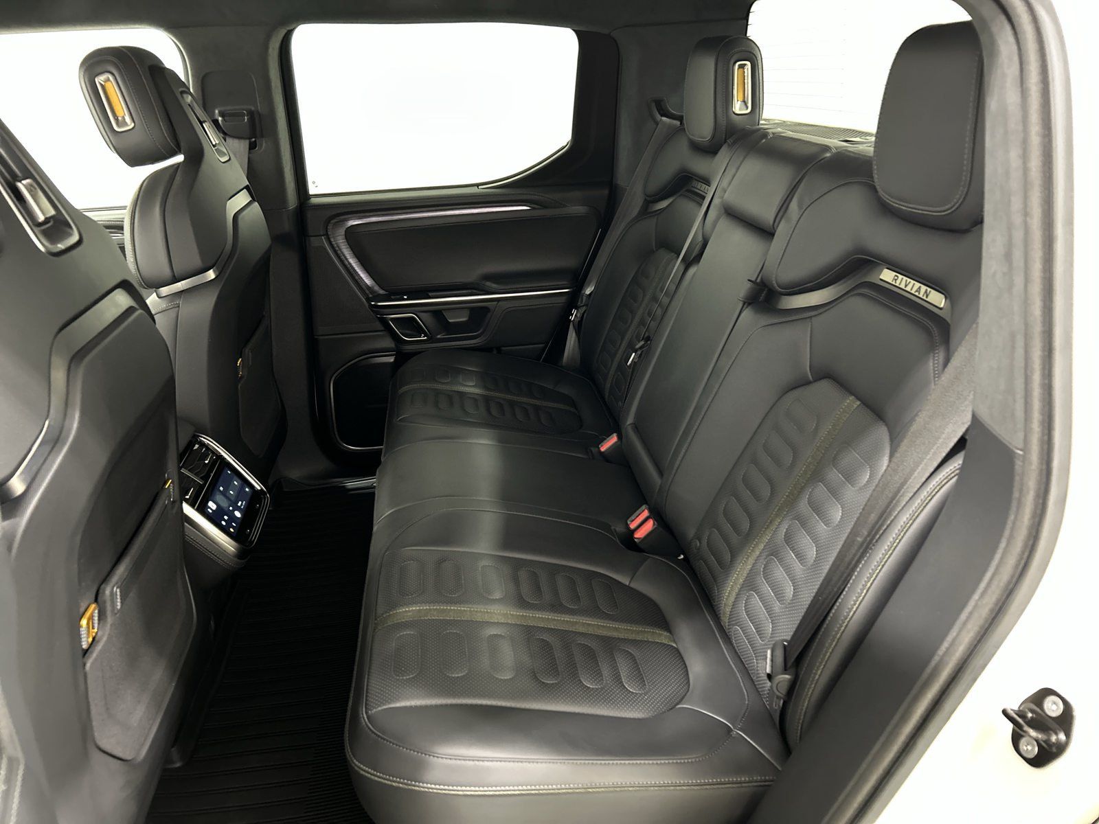 Used 2022 Rivian R1T Adventure AWD/4WD image 21