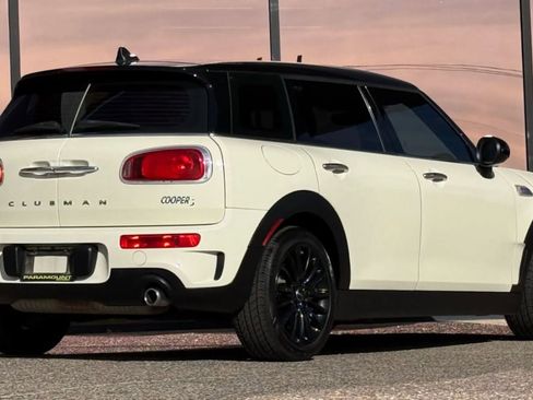 Used 2017 MINI Cooper Clubman S image 13
