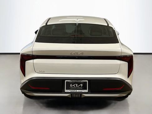 New 2025 Kia K4 LXS image 6