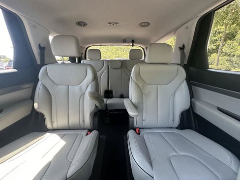 Used 2024 Hyundai Palisade SEL AWD/4WD image 13