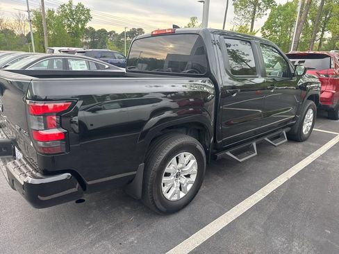 Certified 2023 Nissan Frontier SV w/ Technology Package image 3