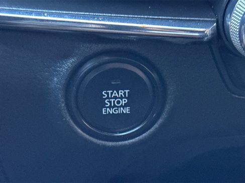 Used 2021 MAZDA MAZDA3 s image 22