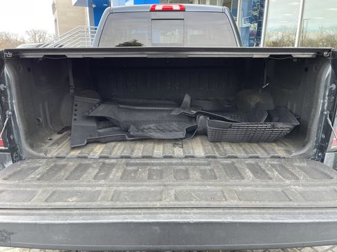 Used 2018 GMC Sierra 1500 SLT w/ SLT Premium Package image 41