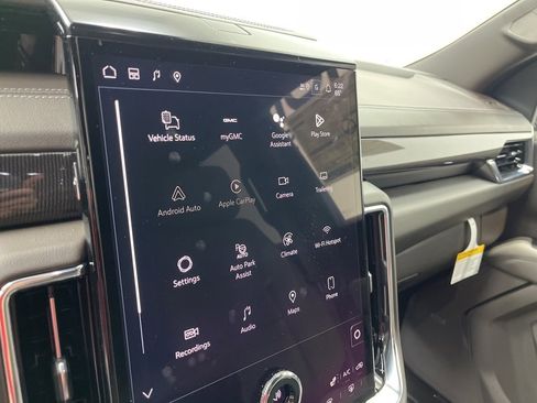 New 2026 GMC Yukon XL Elevation image 16