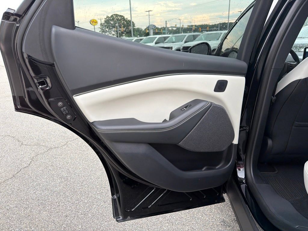 Used 2025 Ford Mustang Mach-E Premium AWD/4WD image 16