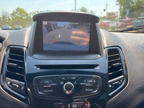 Used 2019 Ford Fiesta SE w/ Equipment Group 201A FWD image 15