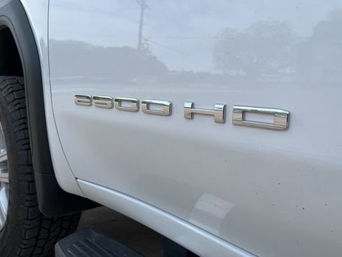 Used 2022 GMC Sierra 2500 SLT AWD/4WD image 11