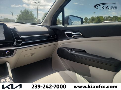 Used 2023 Kia Sportage EX FWD image 18