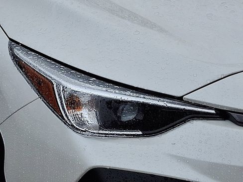 New 2026 Subaru Crosstrek 2.0i Premium AWD/4WD image 3