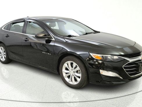 Used 2020 Chevrolet Malibu LT FWD image 1