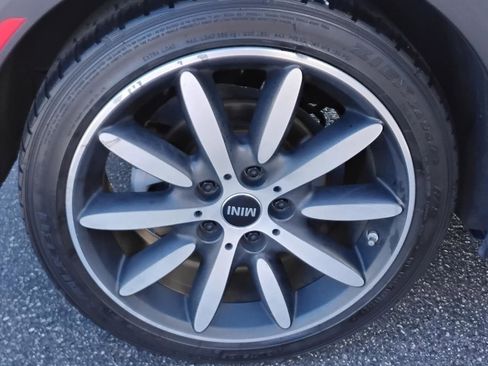 Used 2017 MINI Cooper S image 12