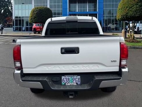 Used 2023 Toyota Tacoma SR5 RWD image 31