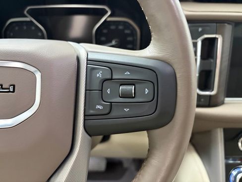 Used 2021 GMC Yukon Denali w/ Advanced Technology Package AWD/4WD image 20