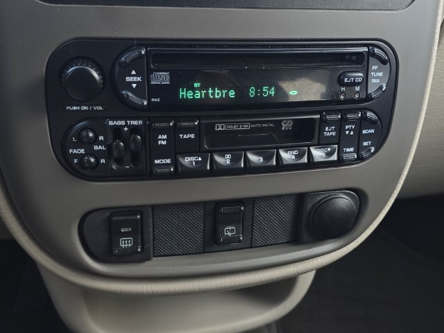 Used 2005 Chrysler PT Cruiser Touring FWD image 12