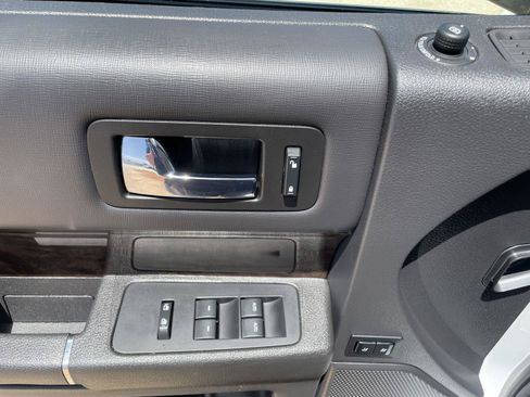Used 2019 Ford Flex Limited FWD image 11