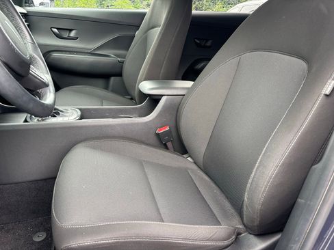 Certified 2024 Hyundai Kona SEL FWD image 11