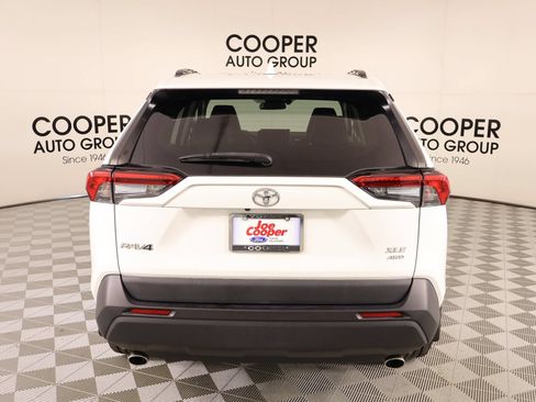 Used 2020 Toyota RAV4 XLE Premium AWD/4WD image 22