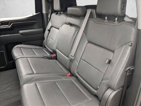 Used 2023 GMC Sierra 1500 SLT w/ SLT Premium Package AWD/4WD image 18