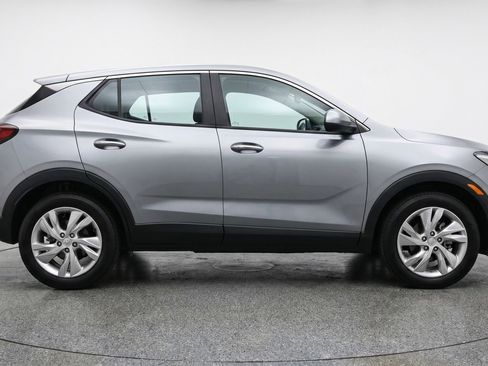 Used 2025 Buick Encore GX Preferred AWD/4WD image 11