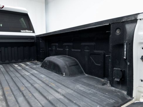 Used 2024 Chevrolet Silverado 2500 LTZ w/ LTZ Convenience Package AWD/4WD image 26