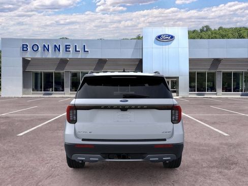 New 2026 Ford Explorer Active w/ Active Comfort Package AWD/4WD image 5
